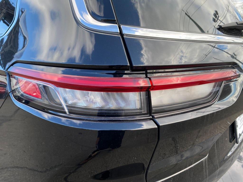 2023 Jeep Grand Cherokee L Laredo 4x2