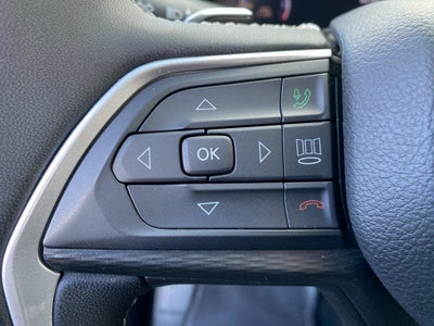 2023 Jeep Grand Cherokee L Laredo 4x2