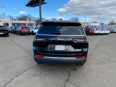 2023 Jeep Grand Cherokee L Laredo 4x2