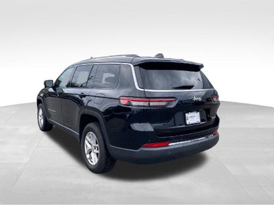 2023 Jeep Grand Cherokee L Laredo 4x2