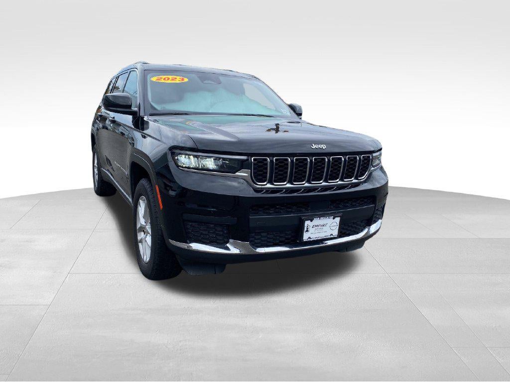2023 Jeep Grand Cherokee L Laredo 4x2