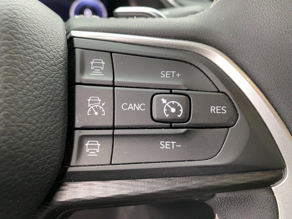 2023 Jeep Grand Cherokee L Altitude 4x2