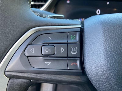 2023 Jeep Grand Cherokee L Laredo 4x2