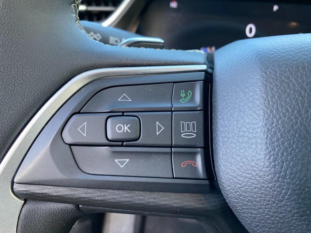 2023 Jeep Grand Cherokee L Laredo 4x2