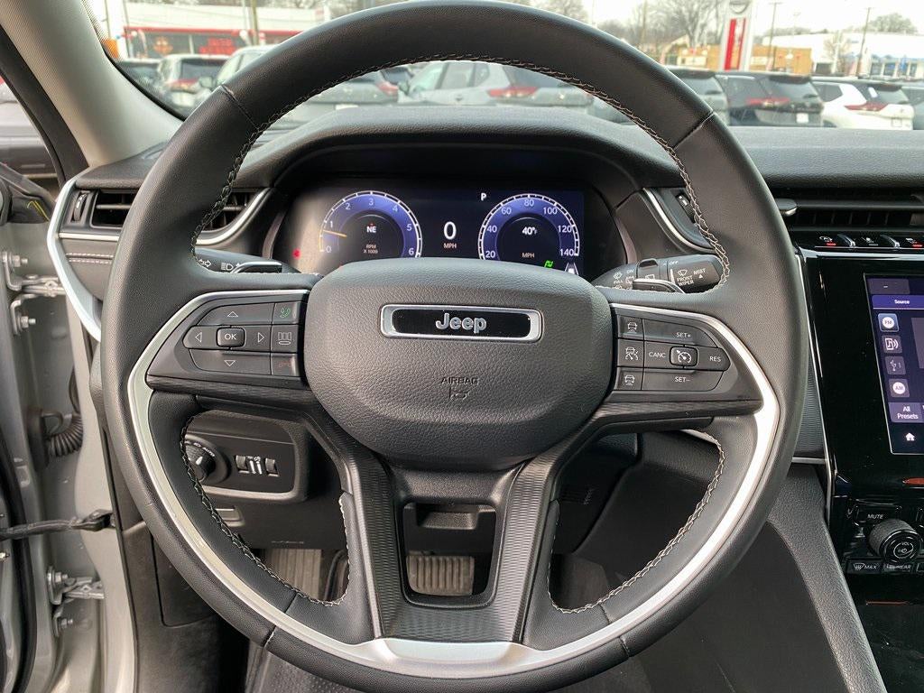 2023 Jeep Grand Cherokee L Laredo 4x2