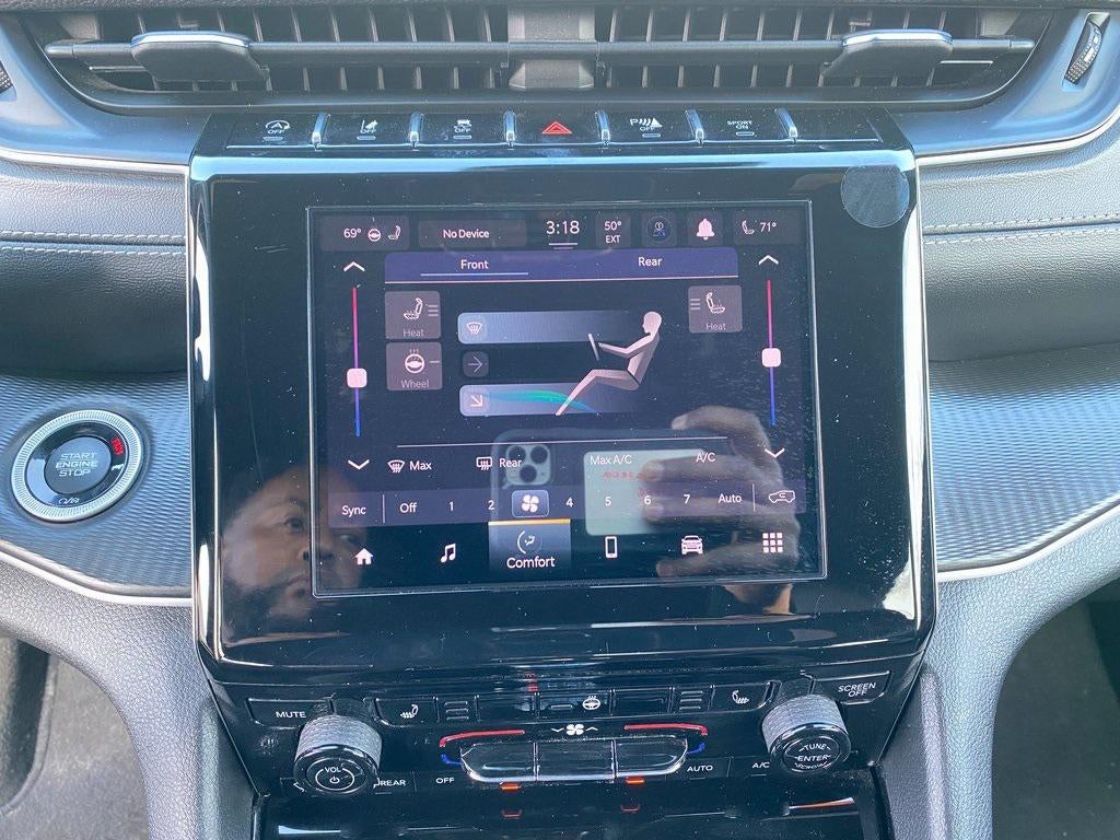 2023 Jeep Grand Cherokee L Altitude 4x2