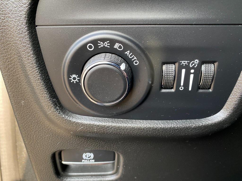 2023 Jeep Grand Cherokee L Altitude 4x2