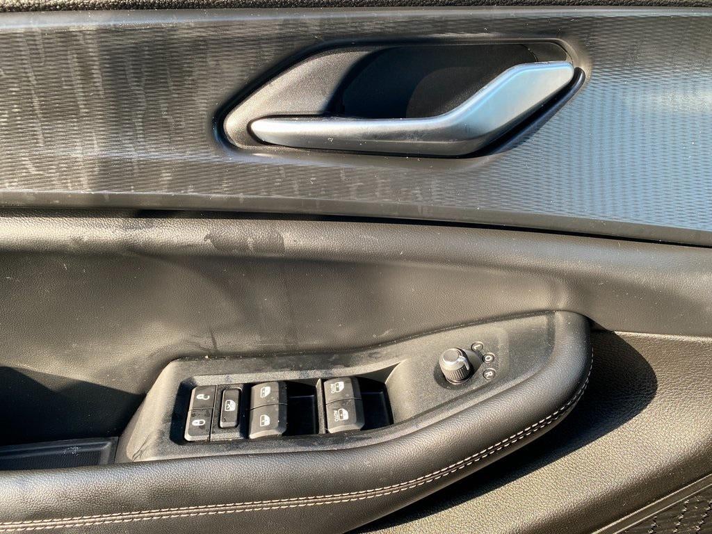 2023 Jeep Grand Cherokee L Altitude 4x2