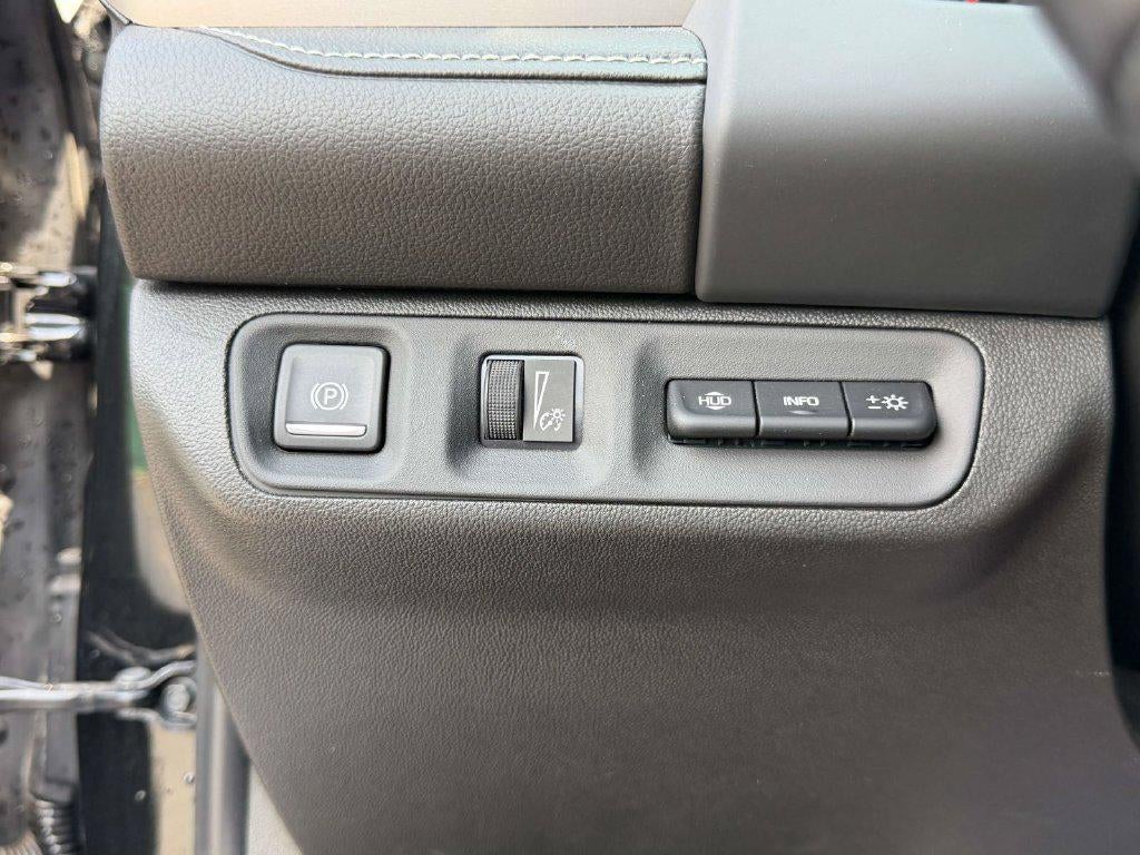 2022 GMC Acadia AWD Denali