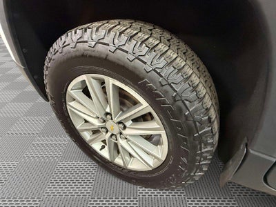 2023 Chevrolet Traverse AWD LT Cloth