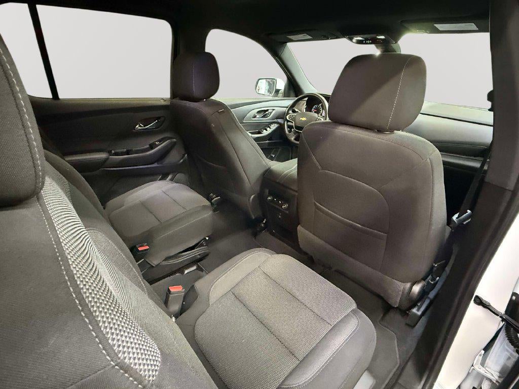 2023 Chevrolet Traverse AWD LT Cloth
