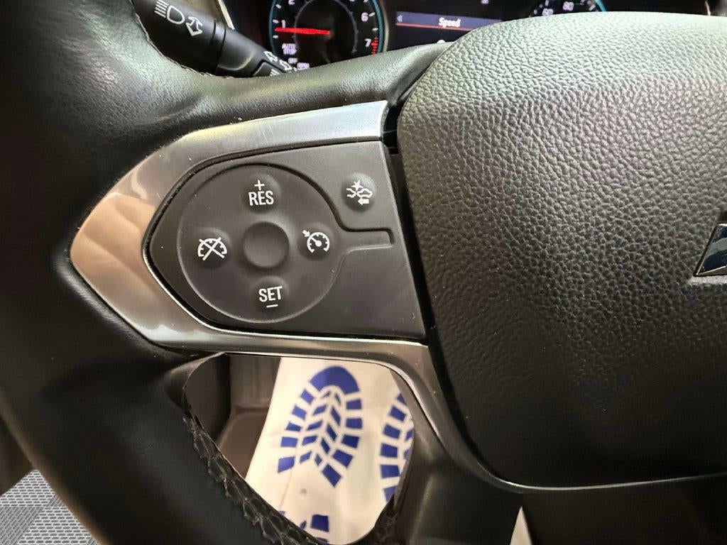 2023 Chevrolet Traverse AWD LT Cloth