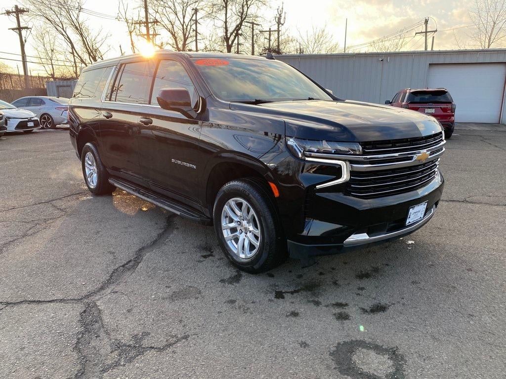 2024 Chevrolet Suburban 4WD LT