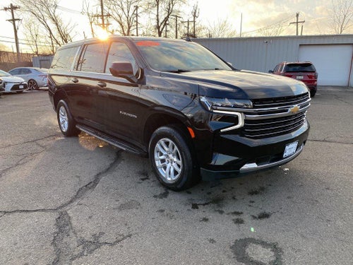 2024 Chevrolet Suburban 4WD LT
