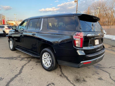 2024 Chevrolet Suburban 4WD LT