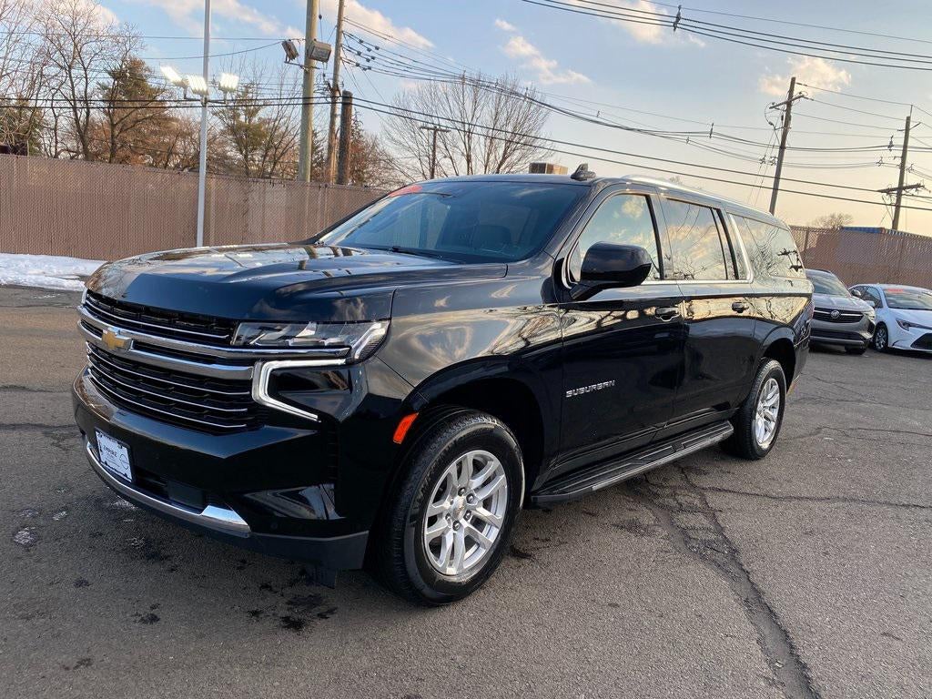 2024 Chevrolet Suburban 4WD LT