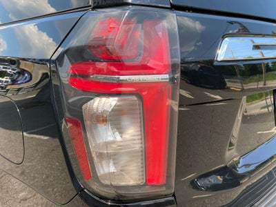 2022 Chevrolet Suburban 4WD LT