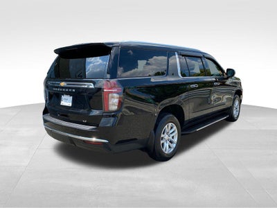 2022 Chevrolet Suburban 4WD LT