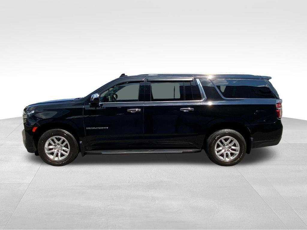 2022 Chevrolet Suburban 4WD LT