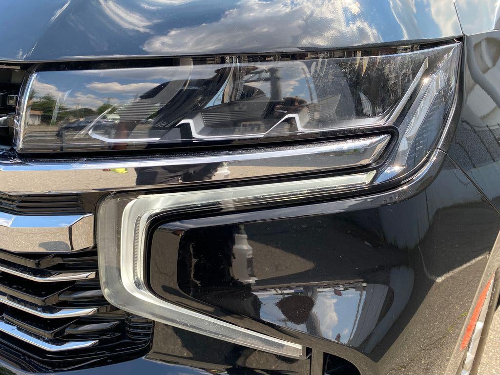 2022 Chevrolet Suburban 4WD LT