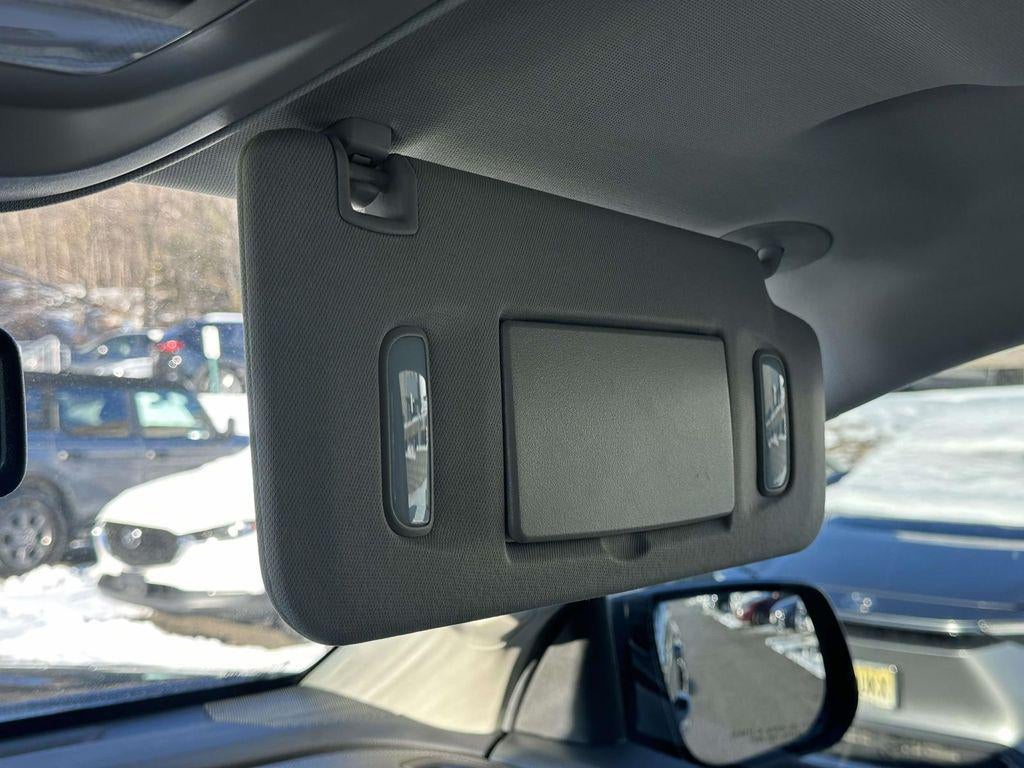 2022 GMC Canyon 4WD Crew Cab Short Box Elevation