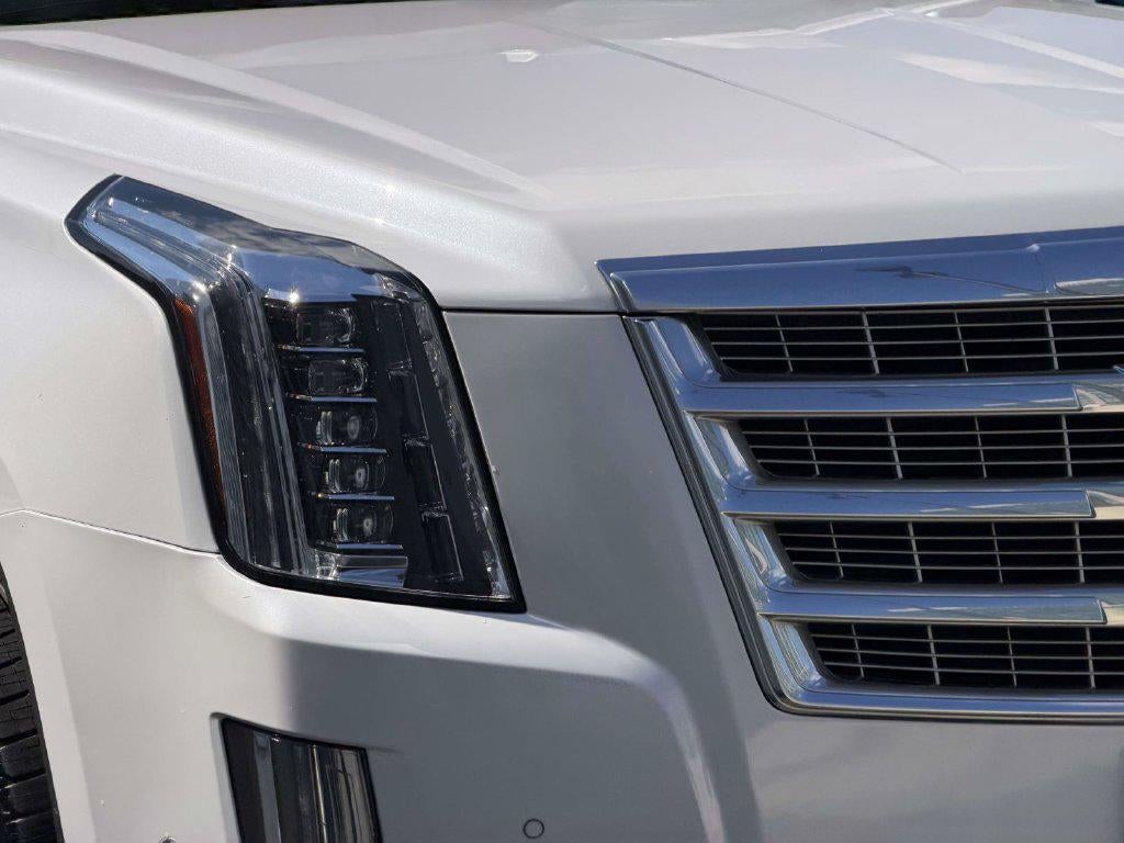 2020 Cadillac Escalade 4WD Luxury