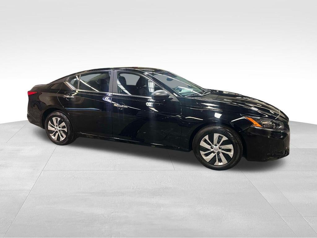 2025 Nissan Altima S FWD