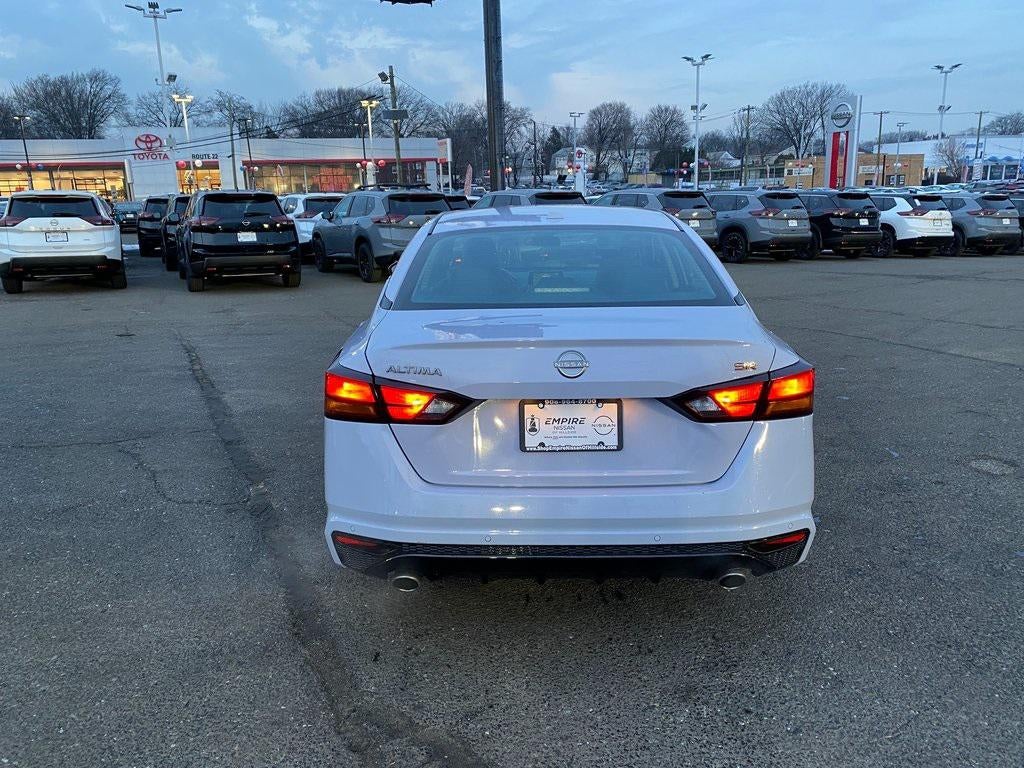2024 Nissan Altima SR FWD