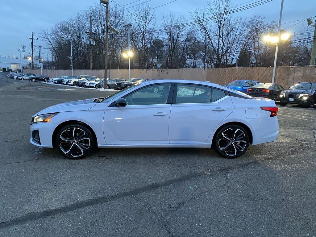 2024 Nissan Altima SR FWD