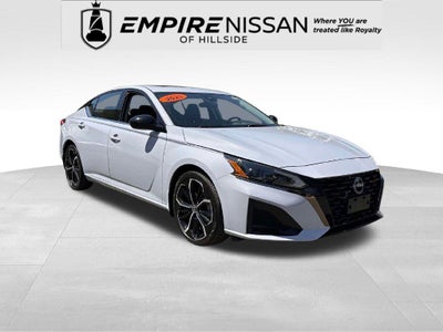2023 Nissan Altima SR FWD