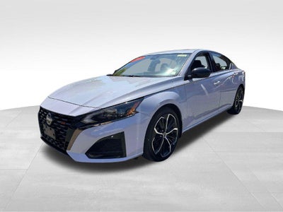 2023 Nissan Altima SR FWD