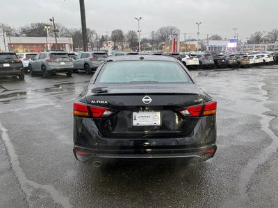 2021 Nissan Altima SR FWD