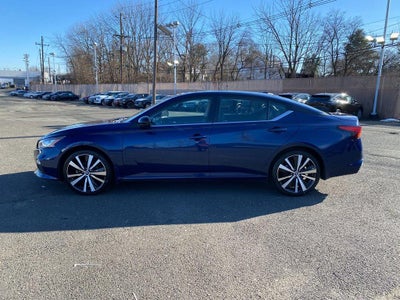 2022 Nissan Altima SR FWD