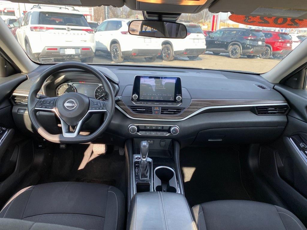 2023 Nissan Altima SV FWD