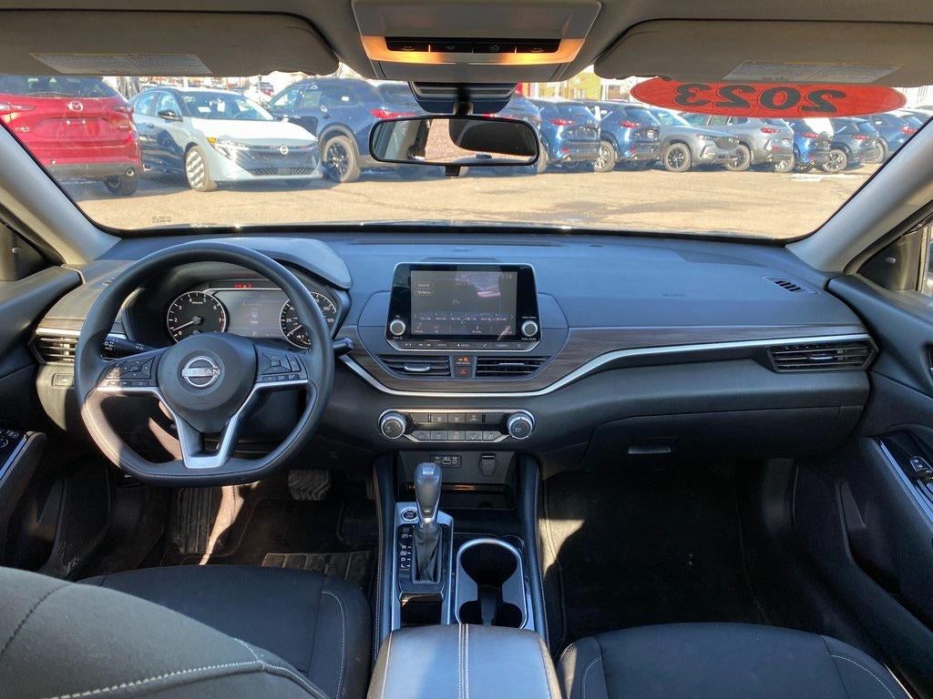 2023 Nissan Altima SV FWD