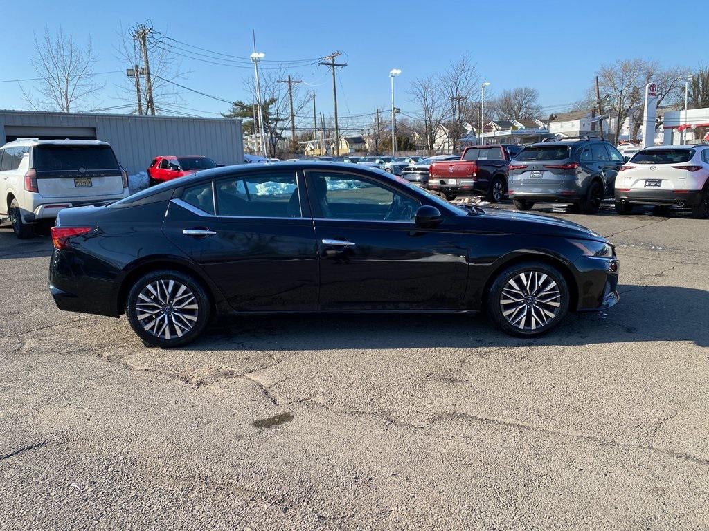 2023 Nissan Altima SV FWD