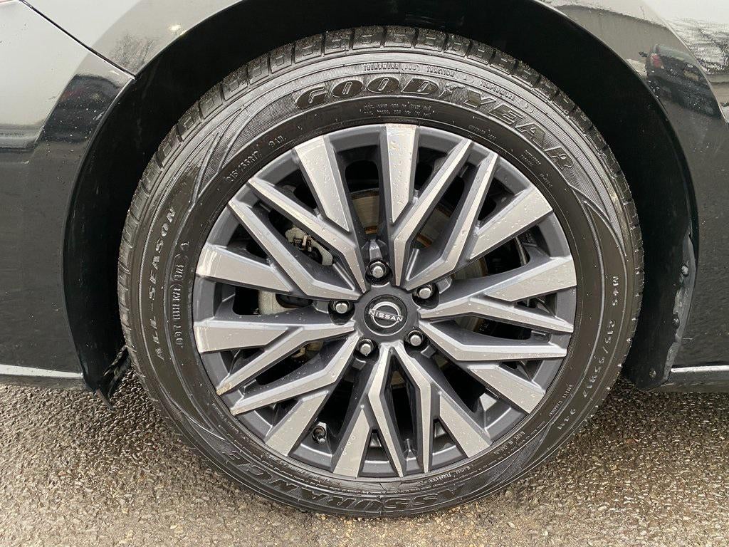 2023 Nissan Altima SV FWD