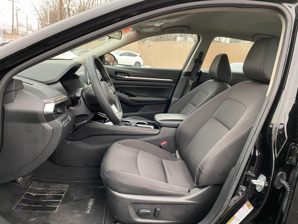 2023 Nissan Altima SV FWD