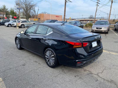 2023 Nissan Altima SV FWD