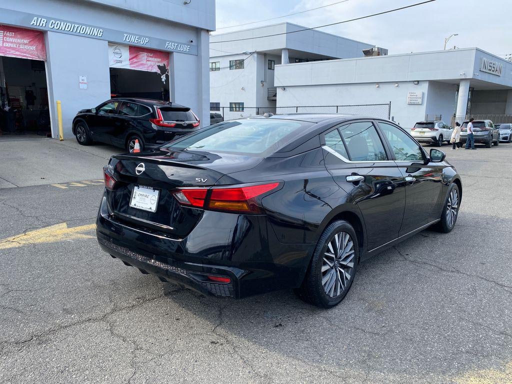 2023 Nissan Altima SV FWD