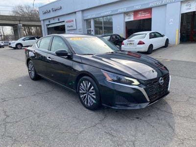 2023 Nissan Altima SV FWD