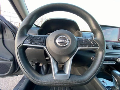 2024 Nissan Altima SV FWD