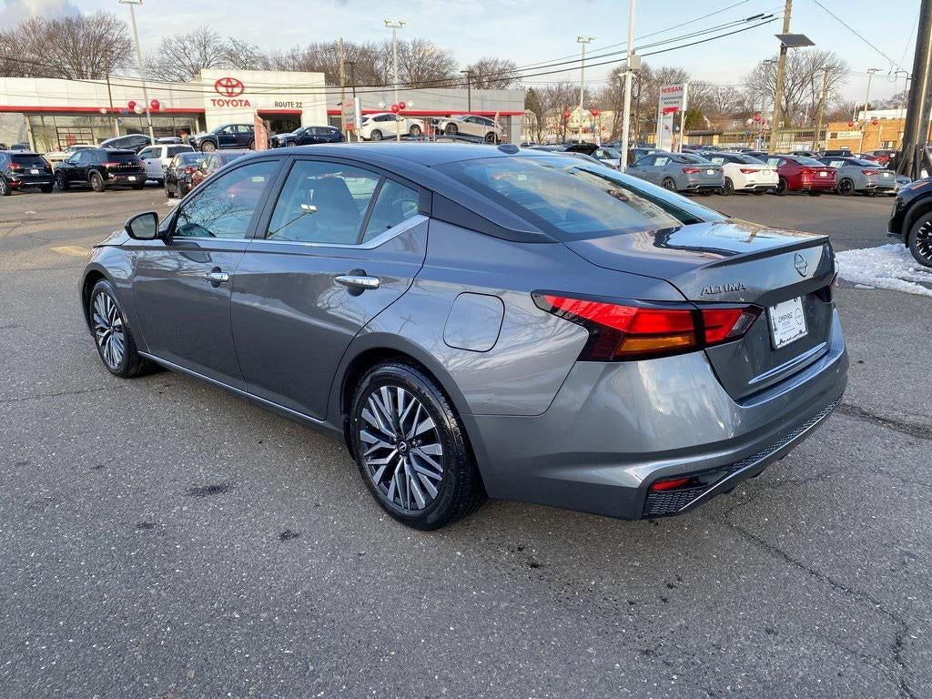 2024 Nissan Altima SV FWD