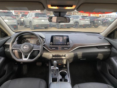 2024 Nissan Altima SV FWD