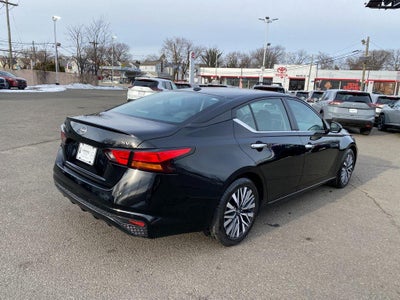 2024 Nissan Altima SV FWD