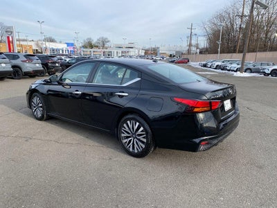 2024 Nissan Altima SV FWD