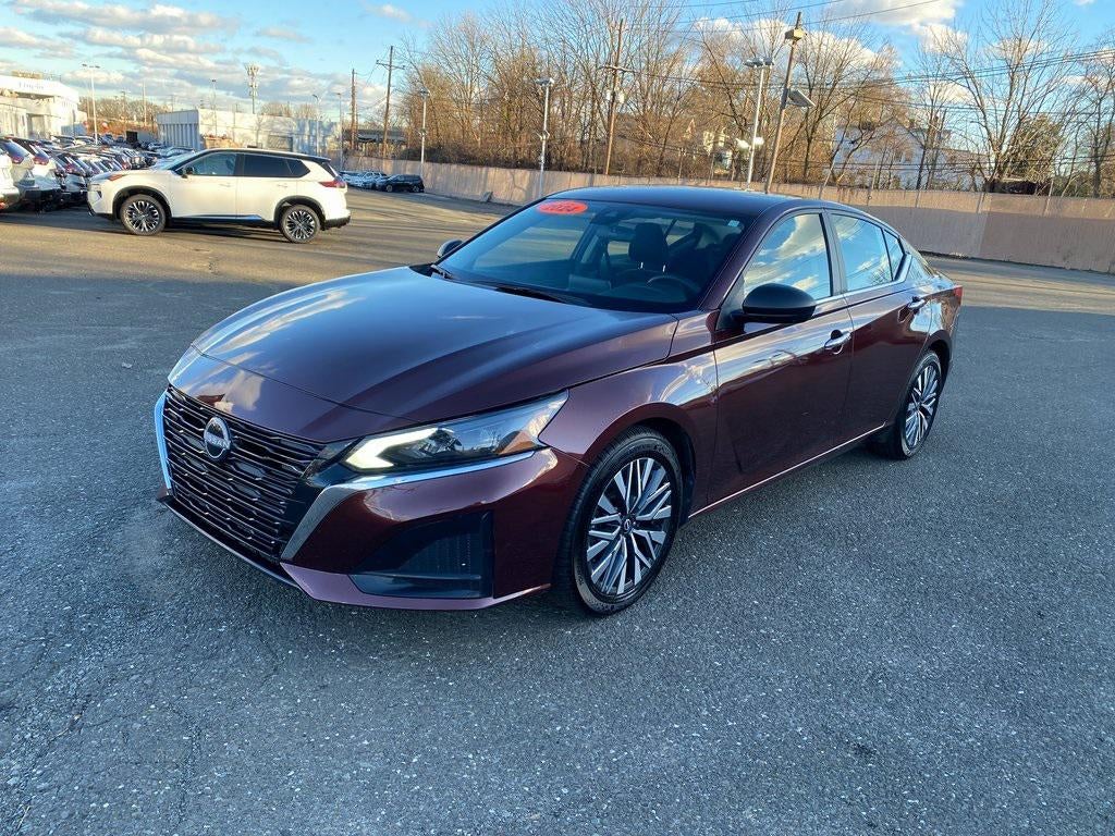 2024 Nissan Altima SV FWD
