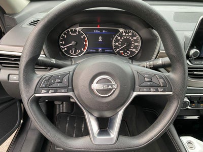 2023 Nissan Altima SV FWD