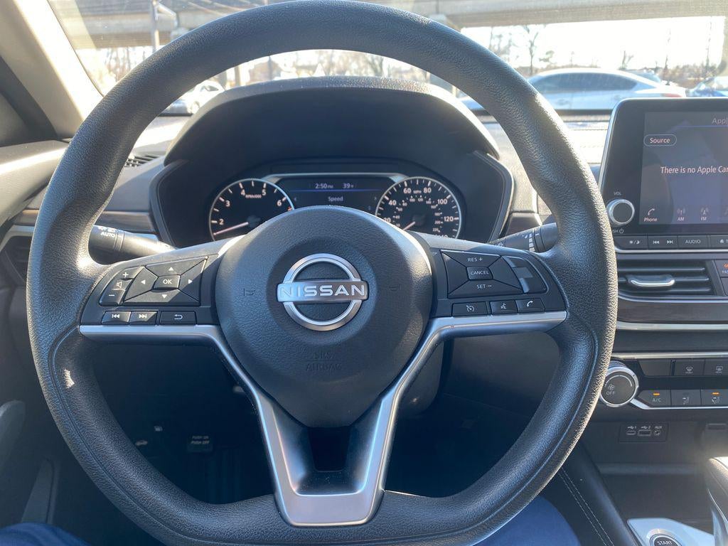 2023 Nissan Altima SV FWD