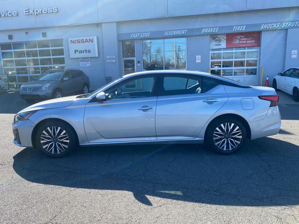 2023 Nissan Altima SV FWD
